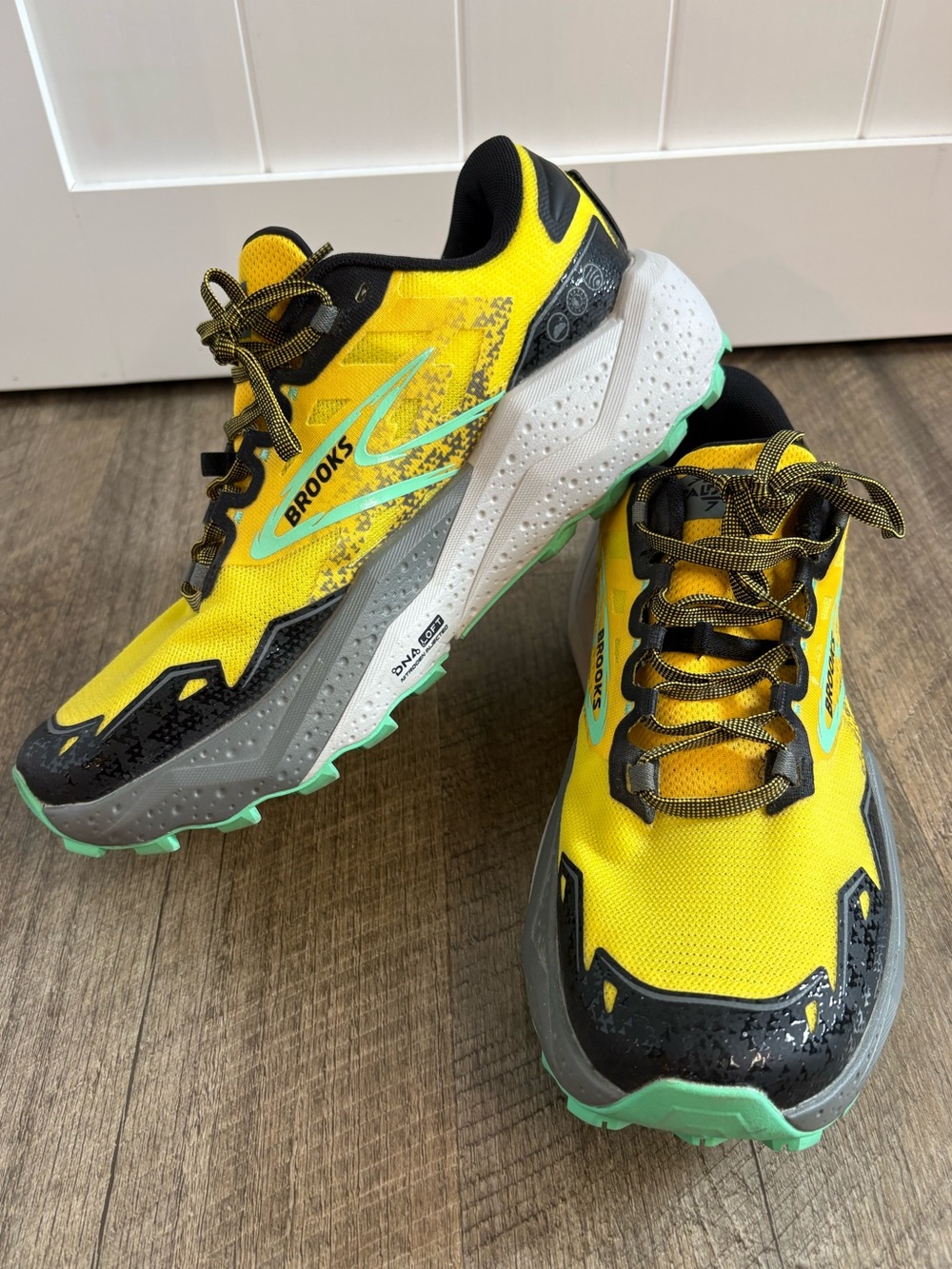 Brooks Caldera 7 Trail Tennis Shoes